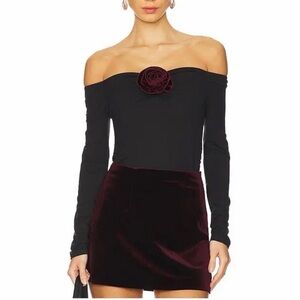 Steve Madden Rosetta Top Black Long Sleeve Top with Burgundy Accent